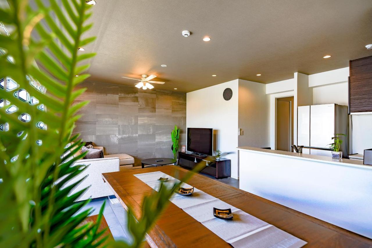 Appartement Sunshine Coast à Chatan Extérieur photo