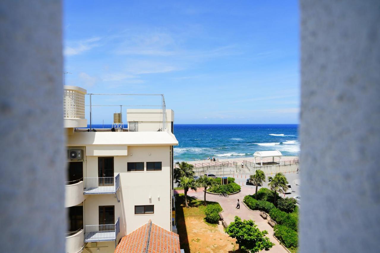 Appartement Sunshine Coast à Chatan Extérieur photo
